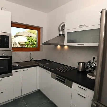 Buzavirag Haz * Σίοφοκ